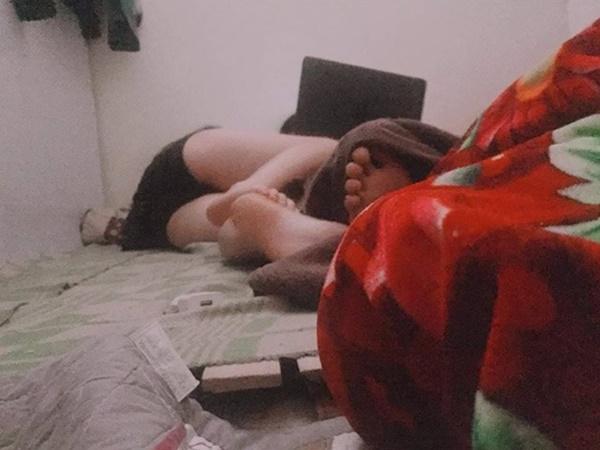 Nóng mắt bạn trọ dẫn người yêu về phòng, phản đối thì bạn phán câu xanh rờn-1