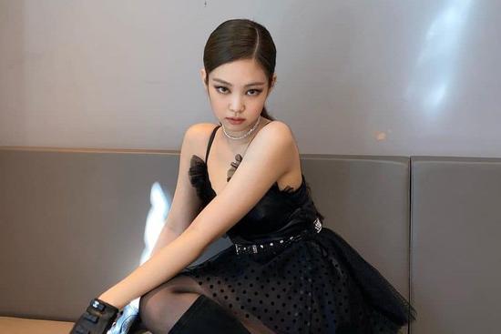 BLACKPINK Jennie nhận triệu 'like' vì ảnh mới xinh hút hồn