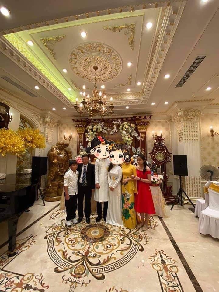 Choáng siêu đám cưới trong lâu đài dát vàng, rước dâu bằng Roll Royce ở Tuyên Quang-3