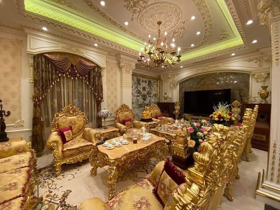 Choáng siêu đám cưới trong lâu đài dát vàng, rước dâu bằng Roll Royce ở Tuyên Quang-5