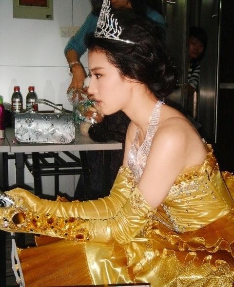 Nhan sắc năm 19 tuổi của Nữ thần Kim Ưng Lưu Diệc Phi-4