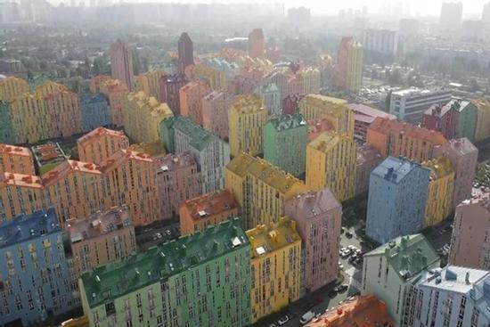 Khu phức hợp '7 sắc cầu vồng' đẹp như tranh