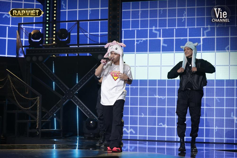 Rap Việt tập 12: Wowy và Tez tung cú lừa khiến dàn HLV nín thở tưởng ngất-2