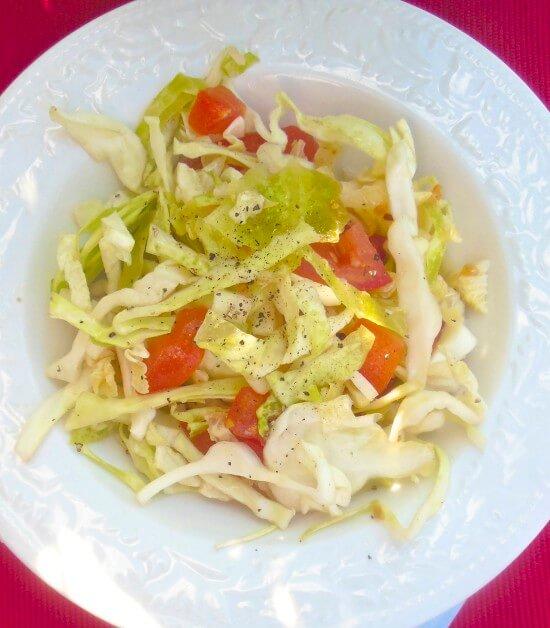 Sữa chua ăn mãi cũng chán và đây là 3 cách kết hợp sữa chua với các món ăn khác-2