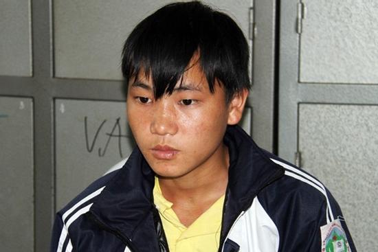 Đâm chết hàng xóm, nghi phạm 15 tuổi đối diện mức án nào?