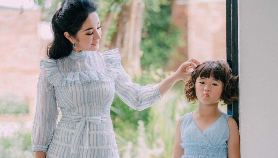 Cuộc sống muôn vẻ của những bà mẹ đơn thân showbiz Việt-14