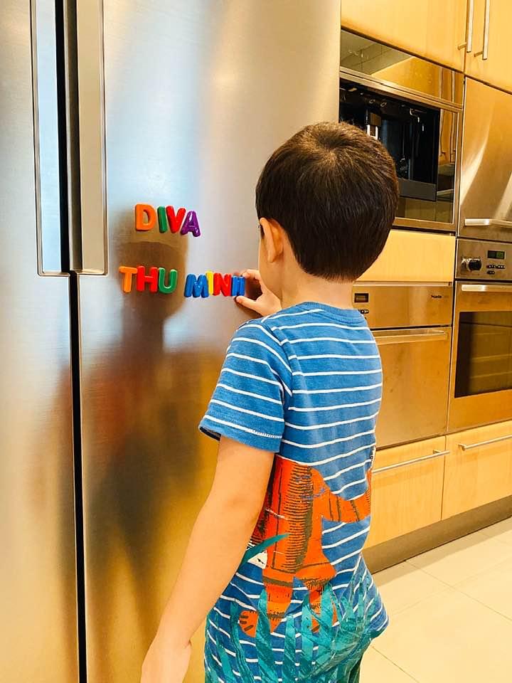 Quý tử lai nhà Thu Minh mới 5 tuổi nhưng cực ga lăng-7