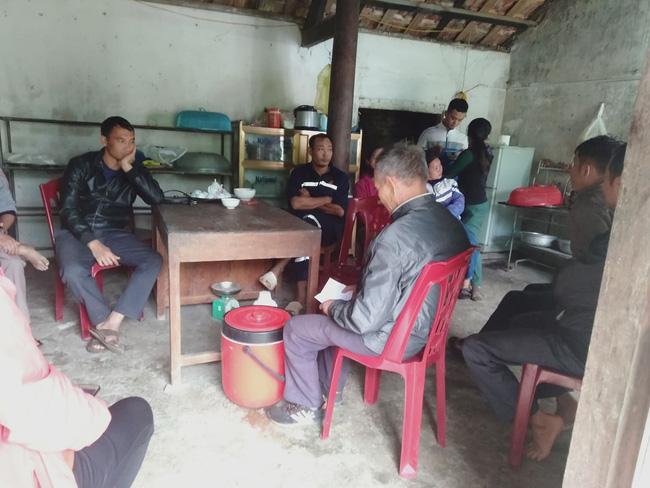 Sạt lở kinh hoàng ở Quảng Trị vùi lấp 22 cán bộ, chiến sĩ: Vợ khóc ngất mong tin chồng, người thân ngã quỵ chờ đợi thông tin-1