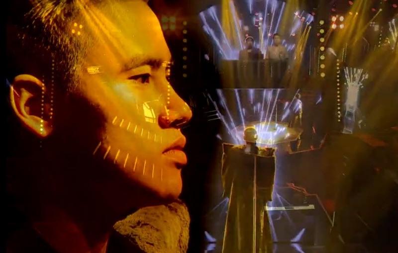 Karik tỏ thái độ bức xúc khi bụng mỡ của mình bị lấy ra làm trò cười-1