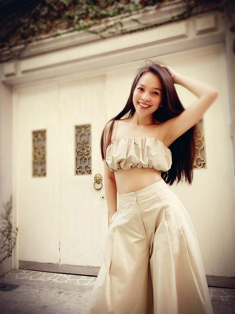 Một thời ăn mặc lên xuống thất thường có khi là phản cảm, Hiền Thục bây giờ đã đổi khác-19