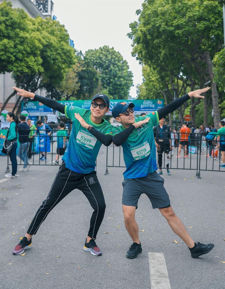 Hai nàng hậu Lương Thùy Linh, Đỗ Mỹ Linh khoe sắc trên đường đua-12