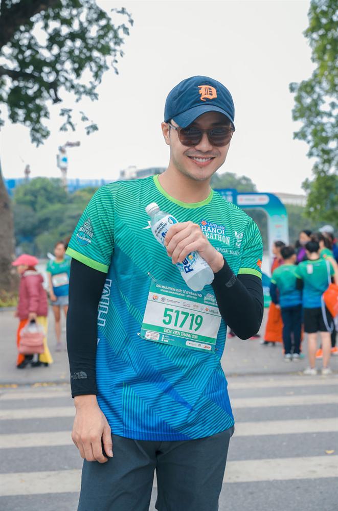 Hai nàng hậu Lương Thùy Linh, Đỗ Mỹ Linh khoe sắc trên đường đua-10