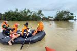 Tìm thấy thi thể người đàn ông mất tích khi chèo ghe trao quà cứu trợ lũ lụt