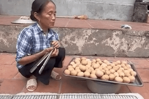 Vừa hứa làm clip nghiêm túc, Hưng Vlog lại bị chỉ trích khi gian dối mẹ già-7