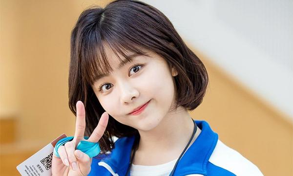 Đàm Tùng Vận: Nữ thần thanh xuân và nỗi đau mất mẹ đột ngột-3