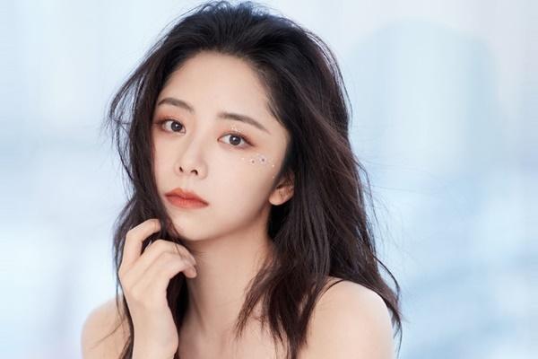 Người đàn ông bật khóc khi lần đầu thấy bức ảnh của mẹ đã qua đời-1