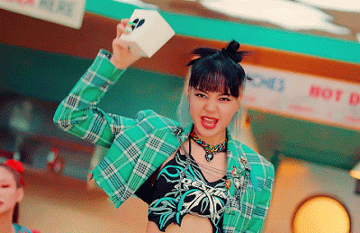 Bí mật thời trang chất ngất của BLACKPINK: Stylist chuyên cắt xén đồ hiệu-19