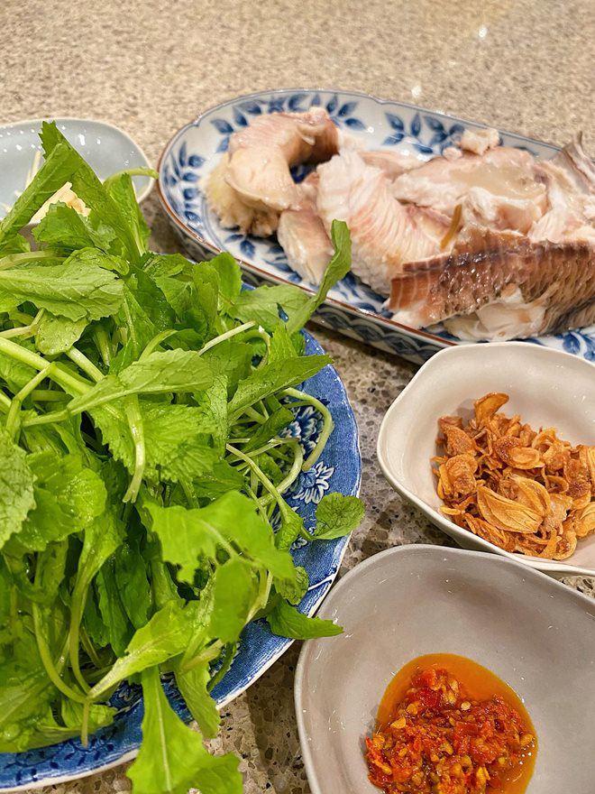 Hoàng Thùy Linh và dàn sao Việt tấm tắc trước món cháo nấu đại của Tăng Thanh Hà-5