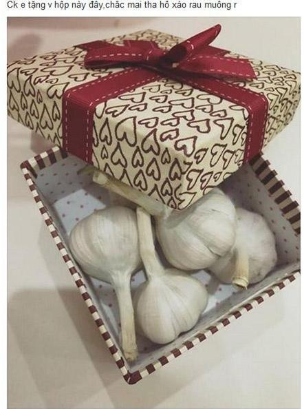 Quà 20/10 bá đạo của các ông chồng khiến vợ khóc không được, cười chẳng xong-6