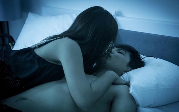 Thậm chí trong phim