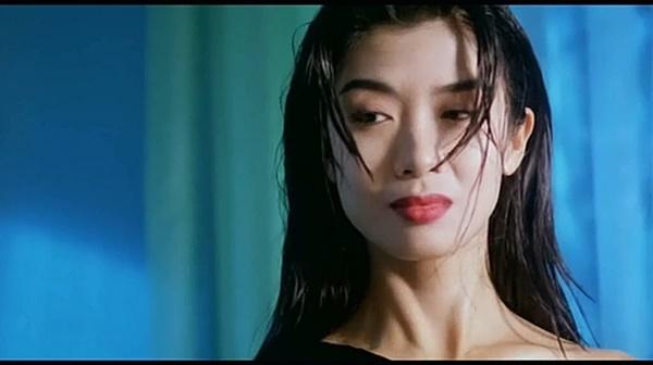 Cảnh khỏa thân 100% để đời của nữ thần phim 18+ gần 30 năm vẫn chưa lỗi thời-4