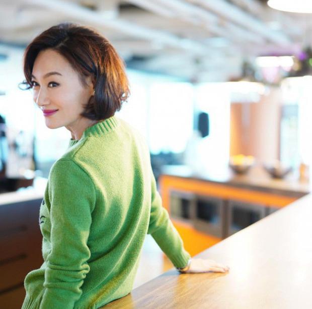 Huệ Ánh Hồng: đả nữ Hong Kong từng đi ăn xin, tìm đến cái chết vì lỡ dại chụp ảnh nóng-1