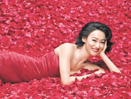 Huệ Ánh Hồng: đả nữ Hong Kong từng đi ăn xin, tìm đến cái chết vì lỡ dại chụp ảnh nóng-10