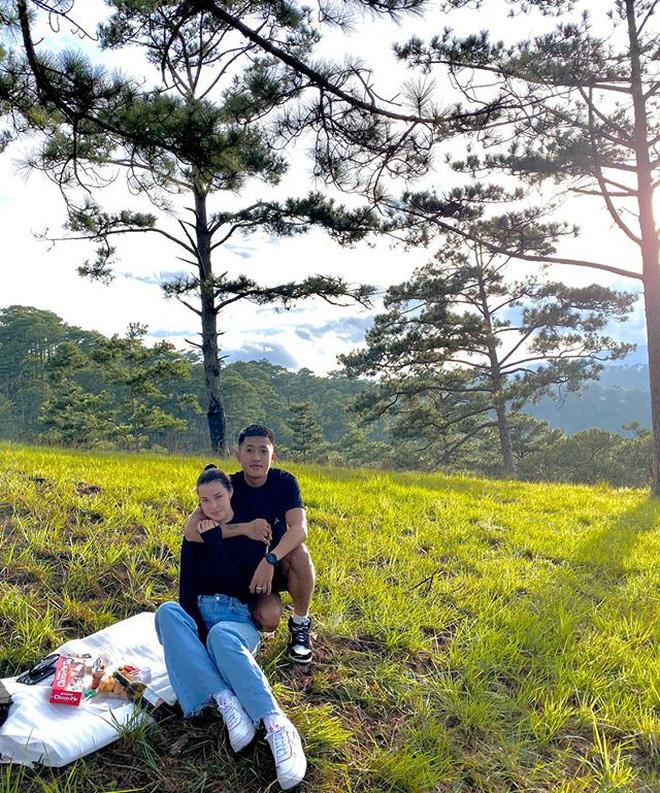 Instagram có anh trai trượt ván rất cool: Là ông chủ trẻ của shop thời trang, body căng cực-5