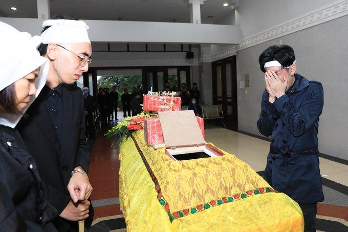 Quang Hà đau đớn vì anh trai đột ngột qua đời-1