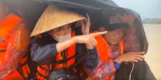 Thủy Tiên: Đi trên quốc lộ 1A mà tưởng đang ở giữa biển-2