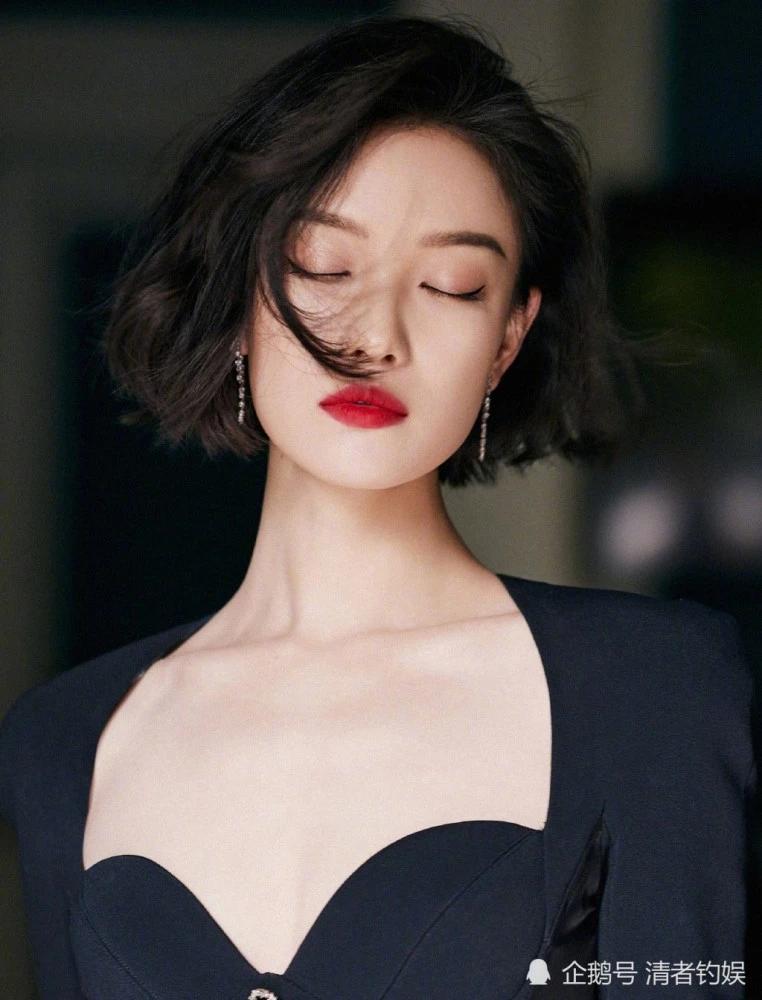 Mưu nữ lang Nghê Ni gây sốt: Xách guốc đi giày bệt vẫn quá thần thái-11