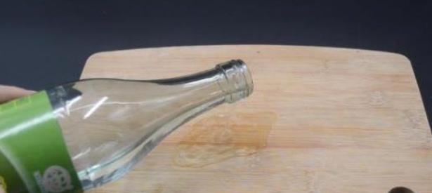 Thớt rất bẩn, không thể rửa sạch bằng nước, học cách này, thớt sạch trong 5 phút chẳng bị mốc-2