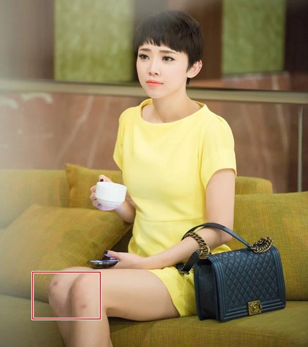 Riêng gì Thủy Tiên bị ghẻ vì ngâm nước, Hương Giang cũng có chân hoa gấm-4