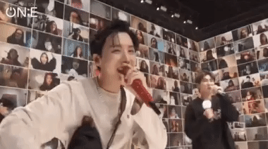 Jimin khiến fan đổ rạp về lý do phải bật khóc trong concert online-4