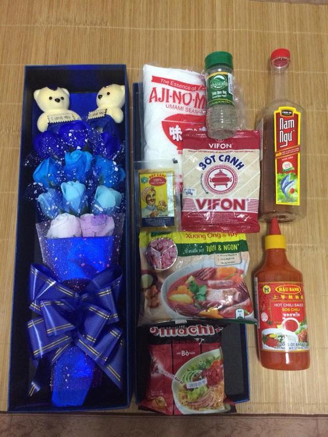 Sau ngày 20/10 đầy ý nghĩa, dân mạng thi nhau khoe những món quà IQ vô cực-2