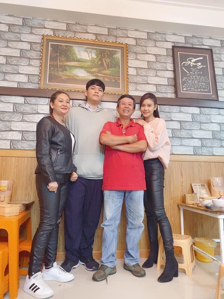 Mối quan hệ giữa Trương Quỳnh Anh và bố mẹ đẻ sau thời gian từ mặt-3