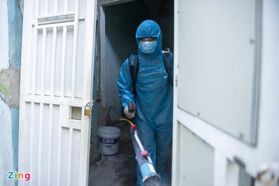 Hai mẹ con trở về từ Angola mắc Covid-19