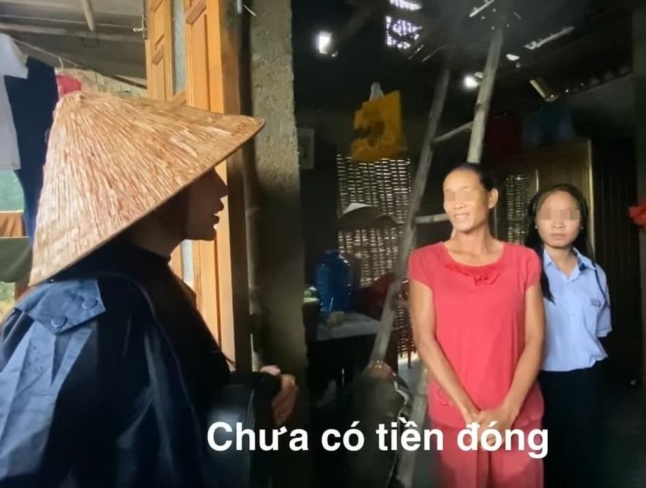 Xúc động cảnh Thủy Tiên tài trợ 2 trẻ em nghèo miền Trung học hết đại học-2