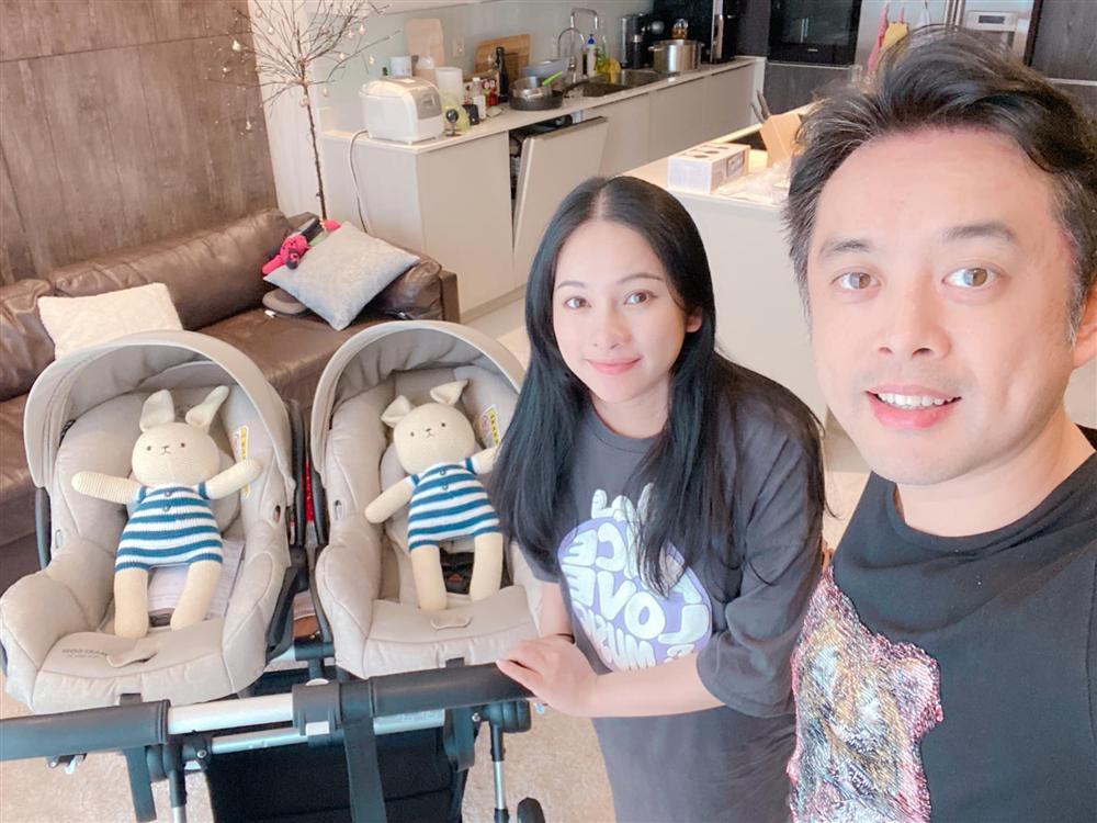 Trầm trồ trước nhan sắc tươi hơn hoa của Sara Lưu khi vừa hạ sinh song thai-7