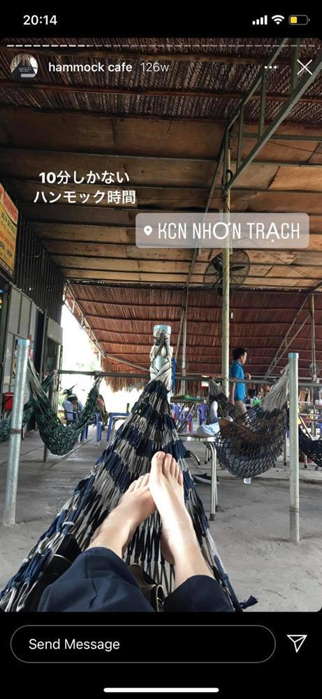 Cô nàng Nhật Bản hóa vlogger bất chấp review chiếc võng Việt Nam mọi lúc mọi nơi-2