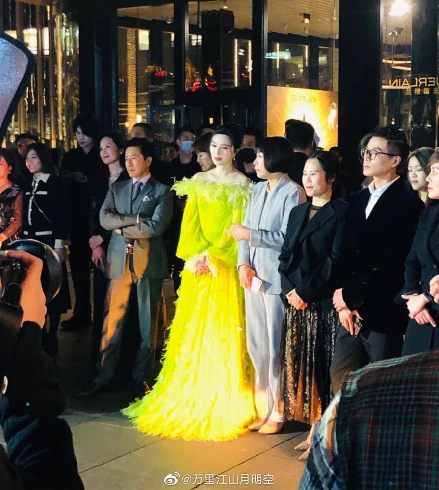 Phạm Băng Băng vừa tái xuất đã gây xôn xao khi đứng giữa 4 nhân vật quyền lực-3