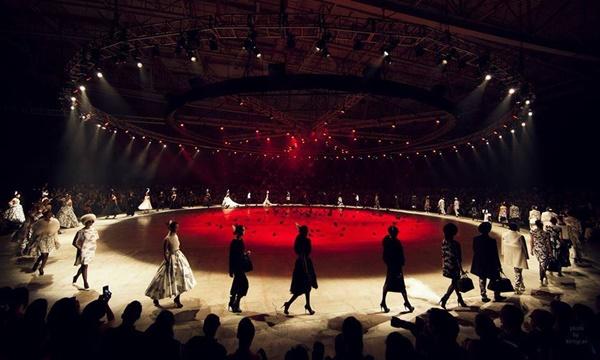 Những khoảnh khắc vàng của NTK Đỗ Mạnh Cường-8