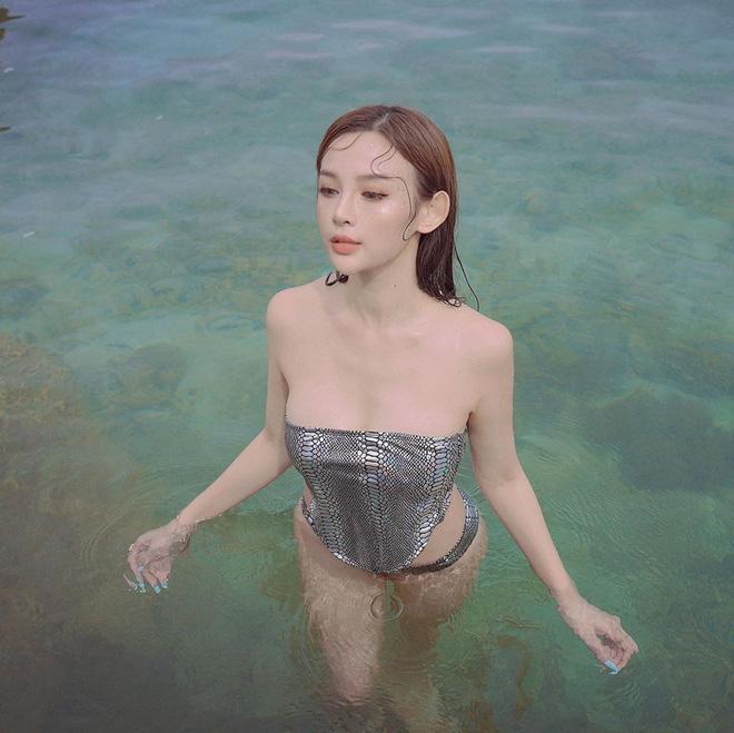 Huyền Baby khoe ảnh bikini sexy từng cm mừng sinh nhật tuổi 31-4