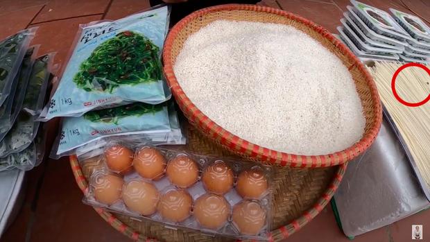 Bà Tân Vlog gây tranh cãi khi cố tình che cảnh mất vệ sinh trong clip nấu ăn-4