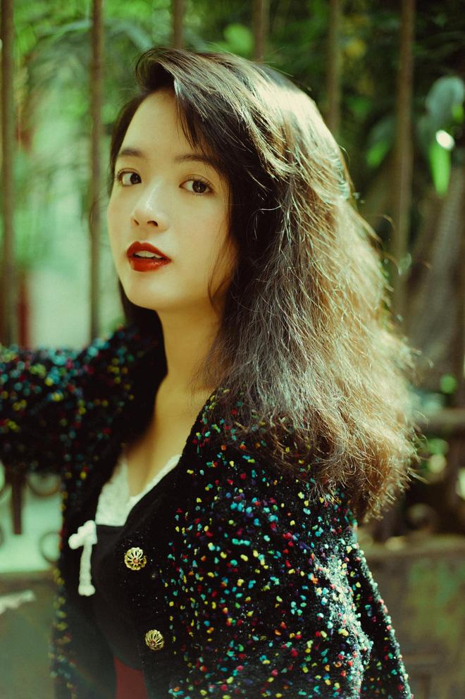 Con gái út nổi tiếng xinh đẹp, nhan sắc con gái cả nghệ sĩ Chiều Xuân cũng không vừa-1