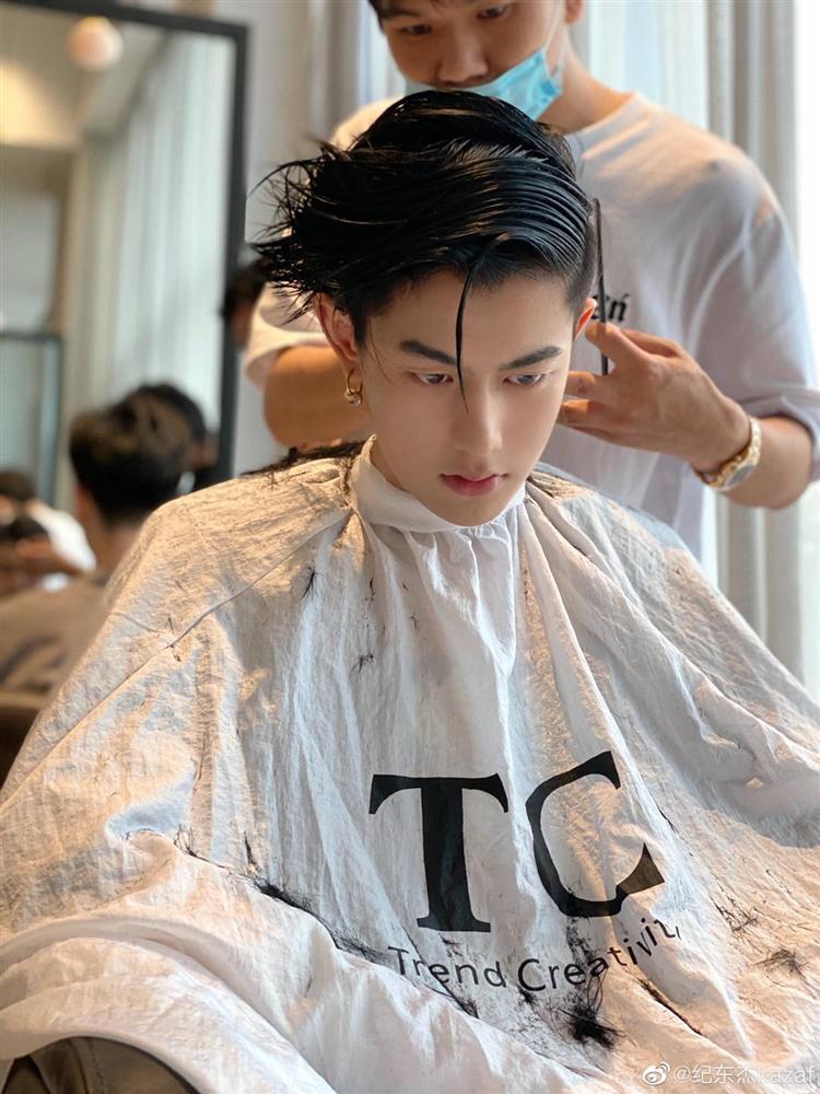 Thí sinh được tìm kiếm nhiều nhất Thanh xuân có bạn 3: Visual miễn chê, góc nghiêng siêu thần thánh-6