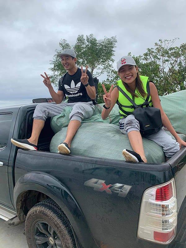 Cháy hàng mẫu balo bình dân của Thủy Tiên và loạt nghệ sĩ cứu trợ lũ lụt-5