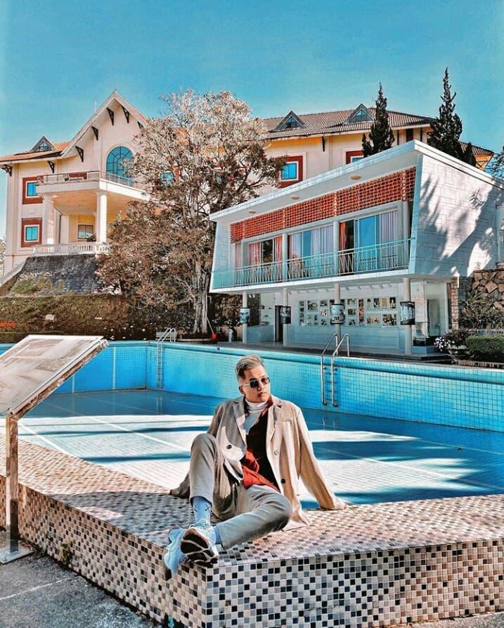 Phát hiện background bể bơi cạn nước đậm chất điện ảnh ngay giữa trung tâm Đà Lạt-6