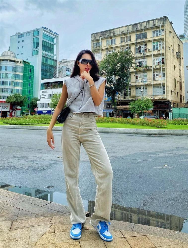 Ngọc Trinh diện quần vảy sơn ngầu đét - Hà Tăng tối giản vẫn sang tuyệt đối-7