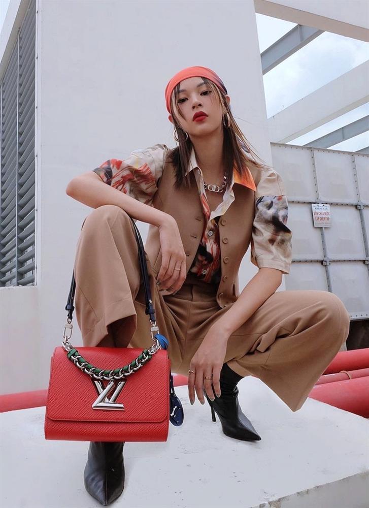 Chẳng cần hở bạo, Linh Ka - Mlee mix đồ matchy matchy ấn tượng ngày giao mùa-7